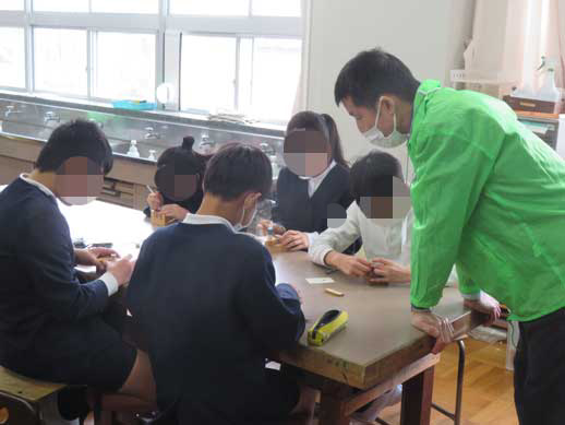 金沢市立浅野町小学校でハンコ出前講座がありました。